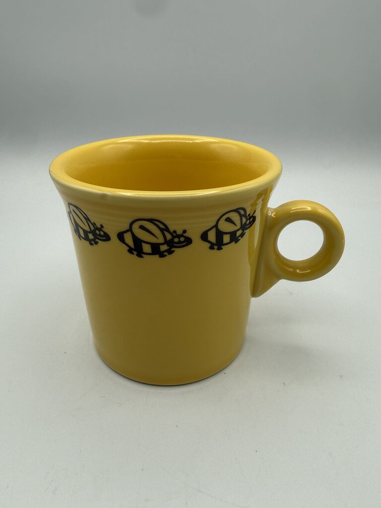 HLC Fiesta Daffodil Yellow Mug with Bumble Bees /rc