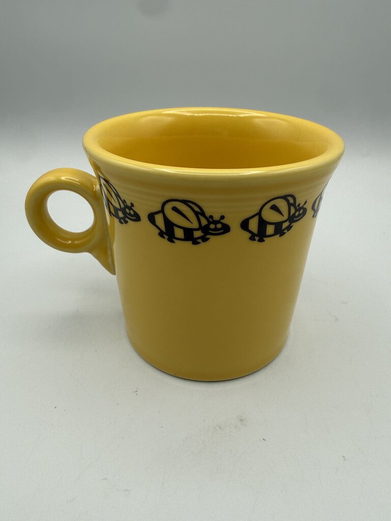 HLC Fiesta Daffodil Yellow Mug with Bumble Bees /rc
