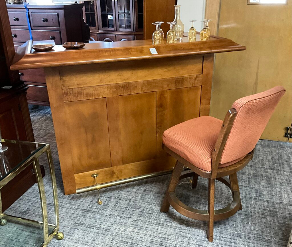 Bar W/Brass Footrest