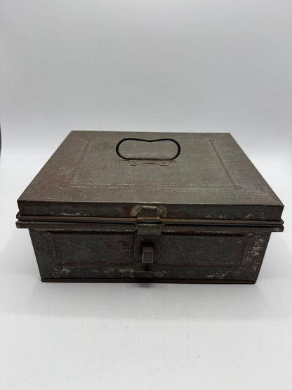 Antique Metal Storage Box Carrying Handle 10”x 8”x 4” /rw
