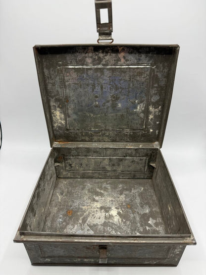 Antique Metal Storage Box Carrying Handle 10”x 8”x 4” /rw