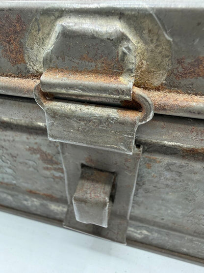 Antique Metal Storage Box Carrying Handle 10”x 8”x 4” /rw