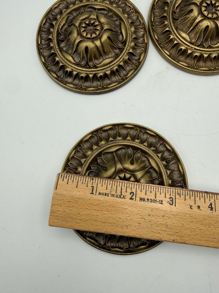 VTG Set of 3 Solid brass Round Ornate Curtain Tie/PullBacks /roh