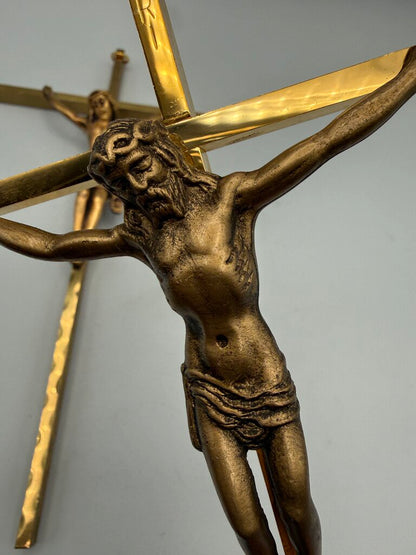 Set of 2 Solid Brass Cross Crucifixes w/Jesus Christ /roh
