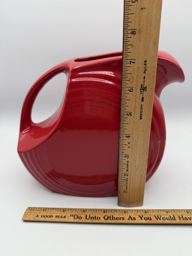 Fiesta Scarlet Red 2 Quart Disc Water/Juice Pitcher /rb