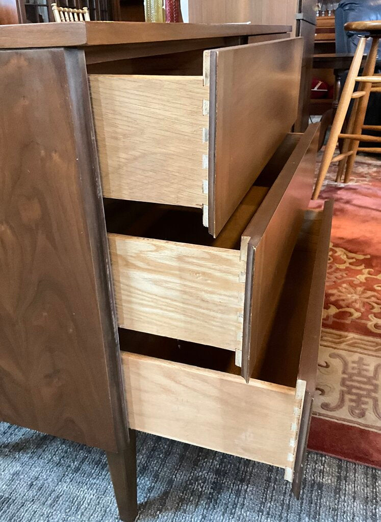 MCM 6 Drawer Dresser