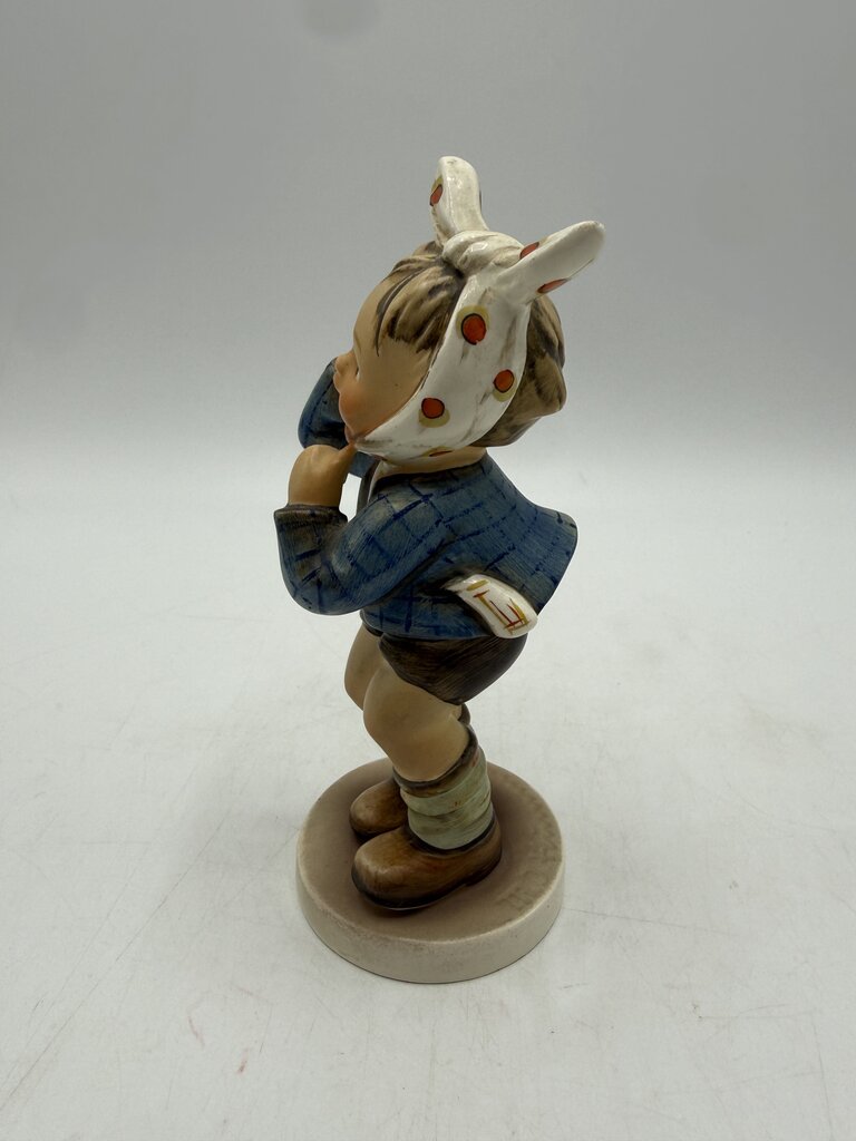 VTG Hummel Boy with Toothache #217 Figurine W Germany /roh