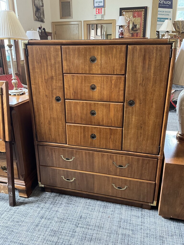 MCM Gentleman's Chest