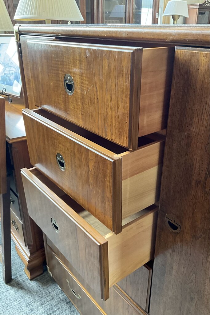 MCM Gentleman's Chest
