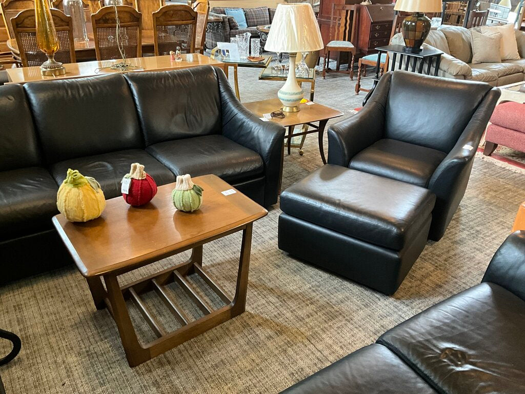 Black Leather Arm Chair w/ Stool