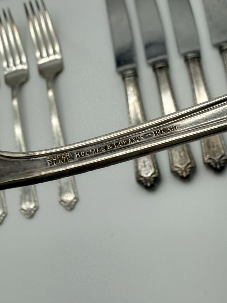 VTG Holmes & Edwards Flatware Super Plate Inlaid 21 PCs. /ro