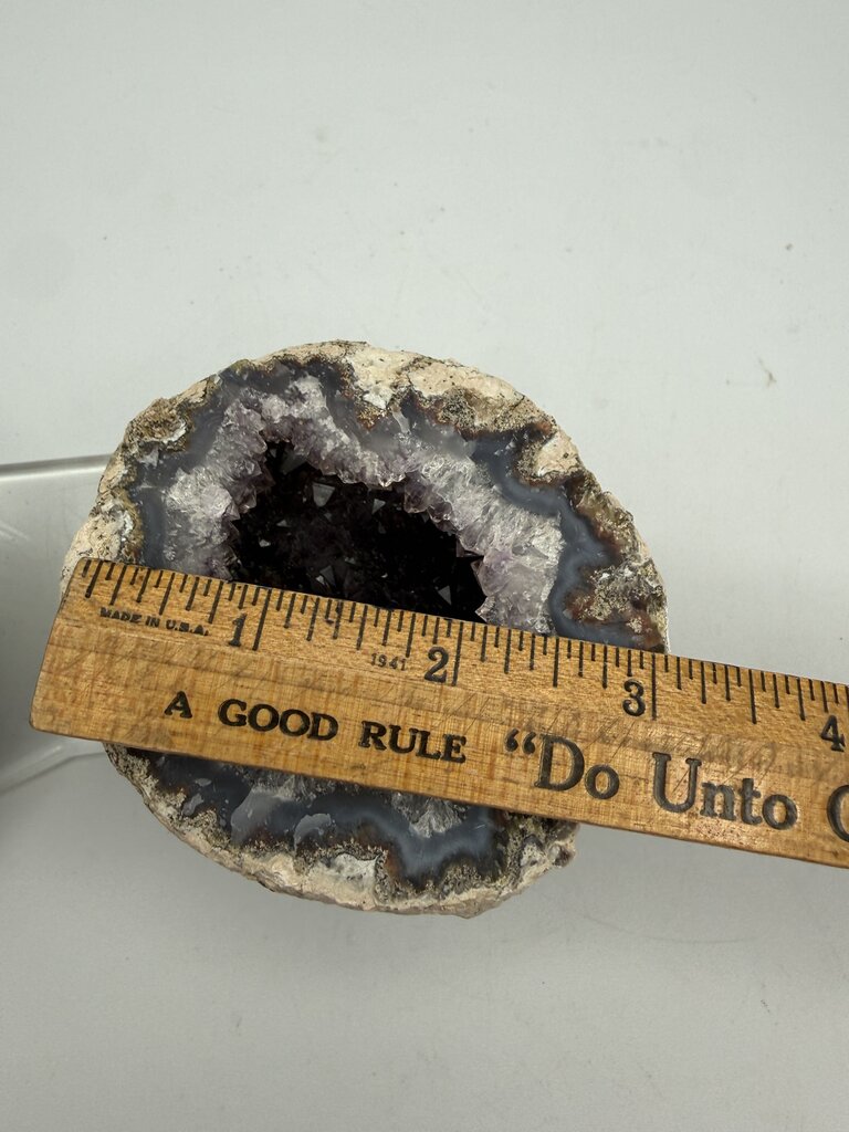 Set of 2 Geode’s Amethyst Crystal Centers in Stand /ro