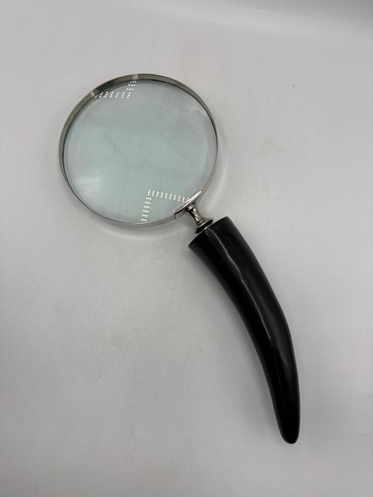 VTG 6” Diameter Magnifying Glass Horn Shape Handle /ro