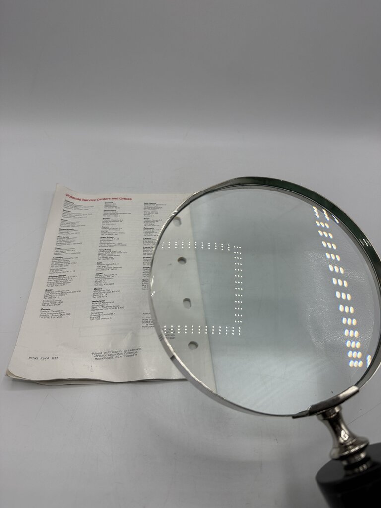 VTG 6” Diameter Magnifying Glass Horn Shape Handle /ro