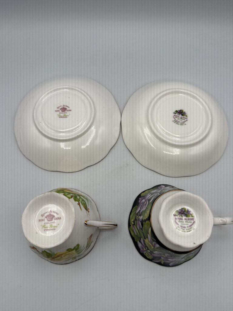 Royal Albert Bone China Set of 2 Cup & Saucer Violet & Tea Rose /roh