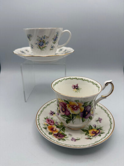 Set of 2 VTG Queen’s Bone China England Tea Cup & Saucer /roh
