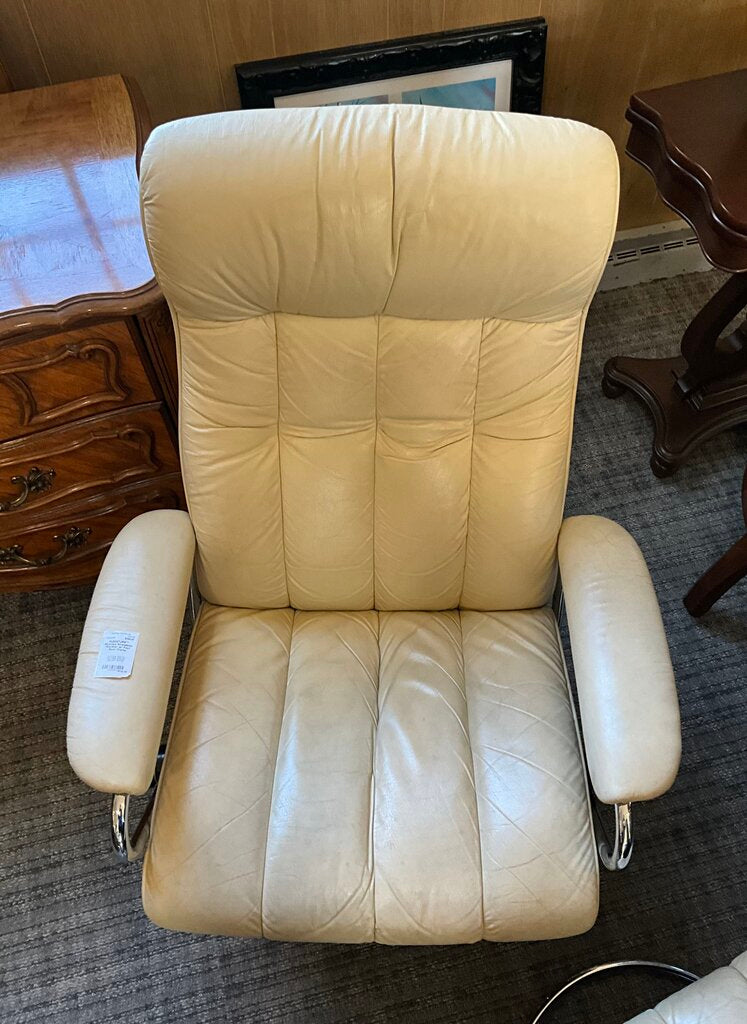 Ekornes Stressless Recliner w/ Foot Rest