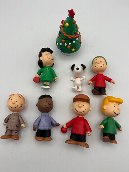 Peanuts/Charlie Brown Mini Figure Set of 8 pieces /ro
