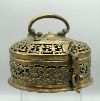 Vintage Brass Betel/ Pandan Box /b