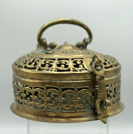 Vintage Brass Betel/ Pandan Box /b