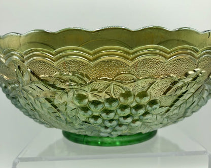 Imperial Carnival Glass Green Grape Scalloped Edge Bowl /b