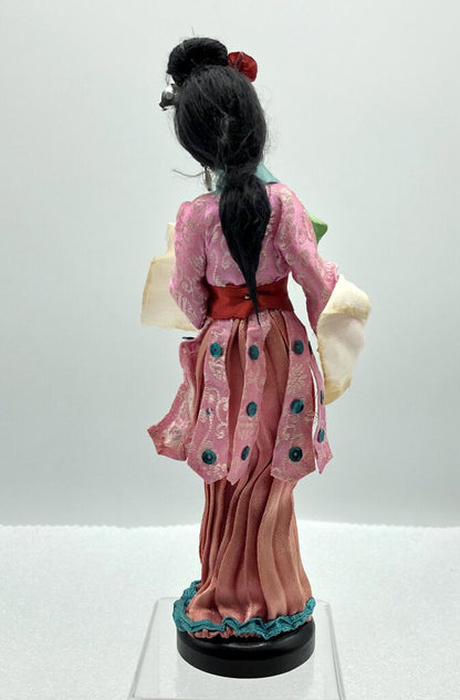 Japanese Geisha w/ Lotus Doll Figurine/b