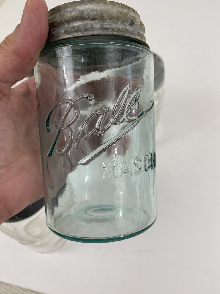 Four Vintage. Canning Jars with Zinc Lids Mason & Ball /r