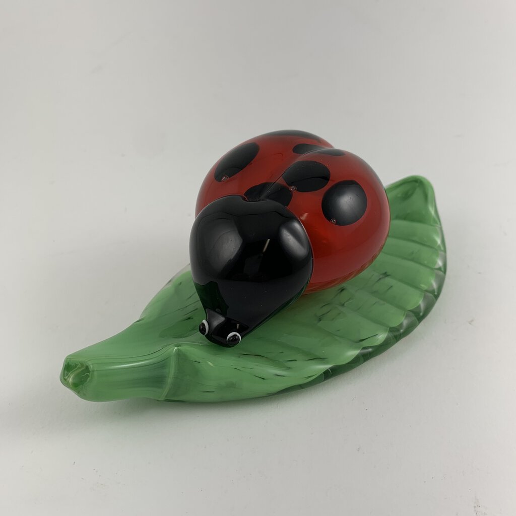 Blown Glass Murano-Style Lady Bug on a Leaf Figurine /hg