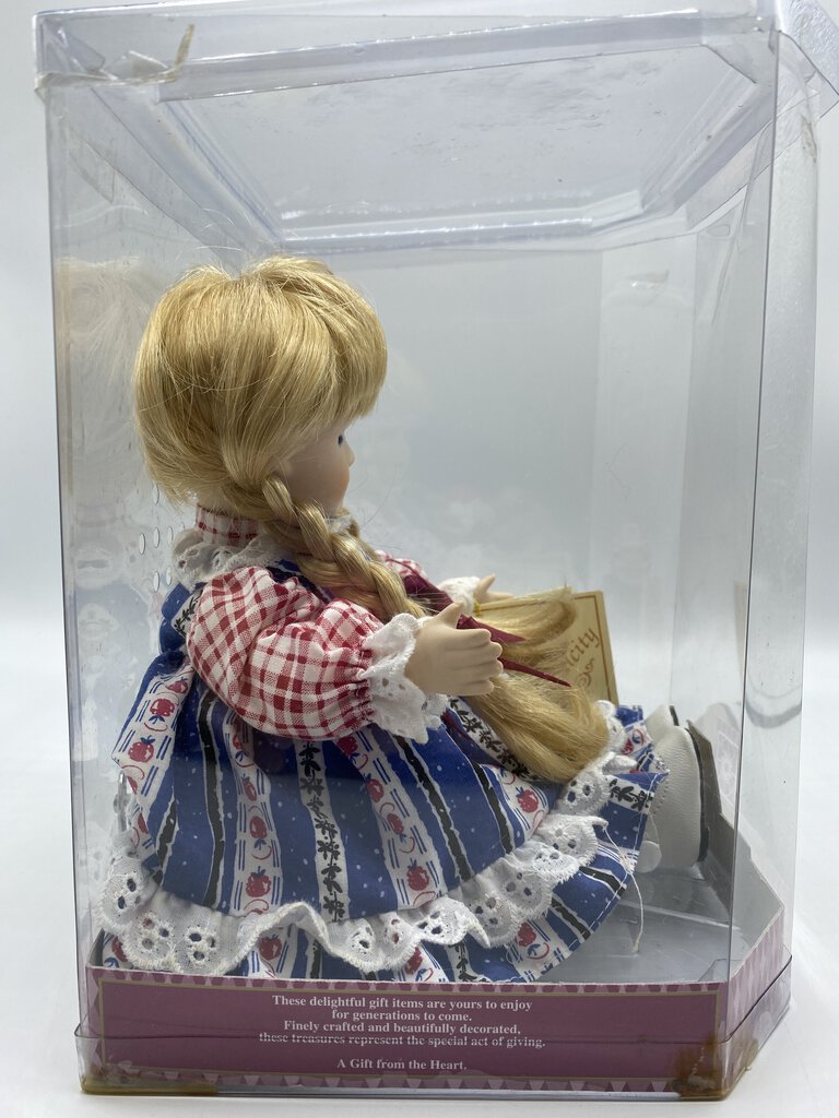 Vintage Soft Expressions Animated Wind Up Musical Doll play’s Edelweiss in Box /r