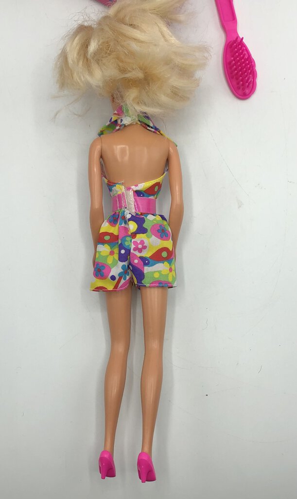 Vetement Barbie Haute Couture À VENDRE! - FR Vetement Barbie Haute Couture À VENDRE! - FR