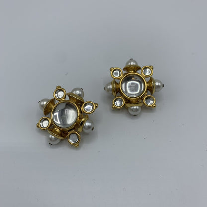 Barrera Domed Glass and Pearl Clip-on Earrings /hg