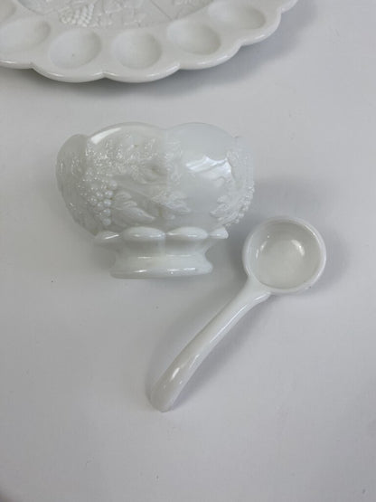 Westmoreland White Milk Glass 3 piece Canapé Tray Set /rb