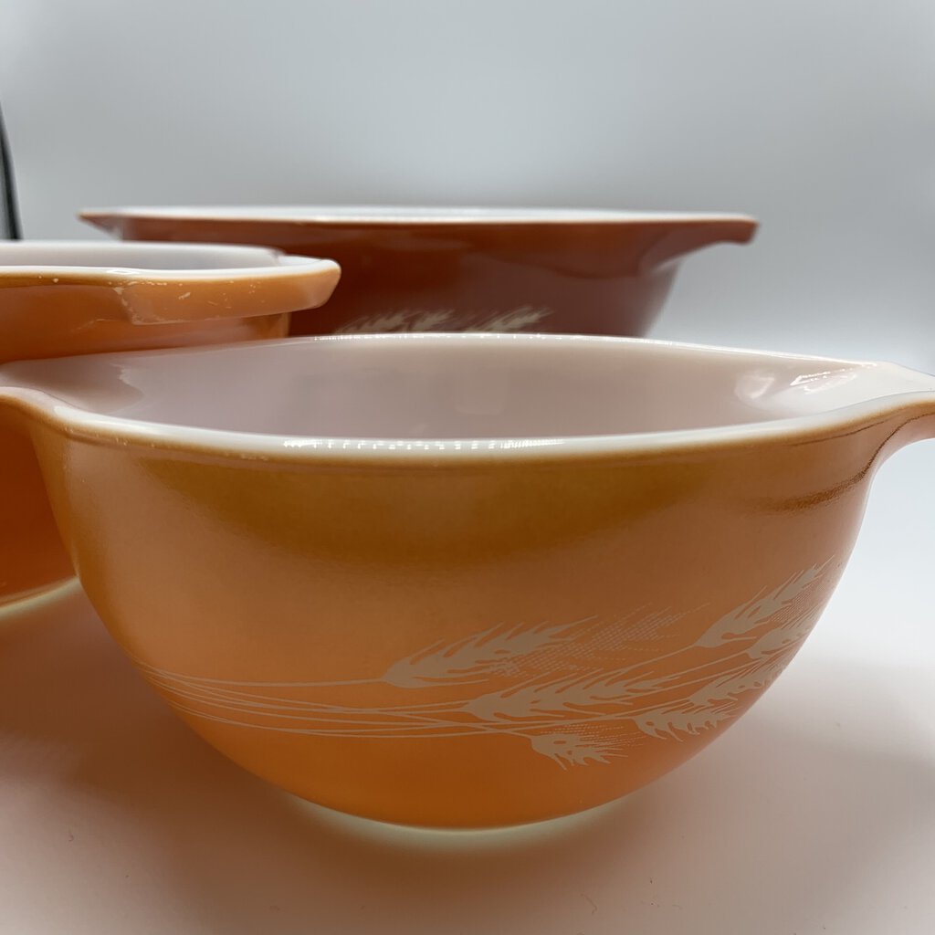 Vintage Pyrex “Autumn Harvest” Mixing Bowls Set of 3 /hg