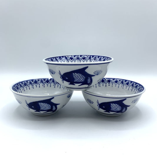 Small Vintage Chinese Porcelain Koi FIsh Soup/Sauce Bowls Set of 3 /hg