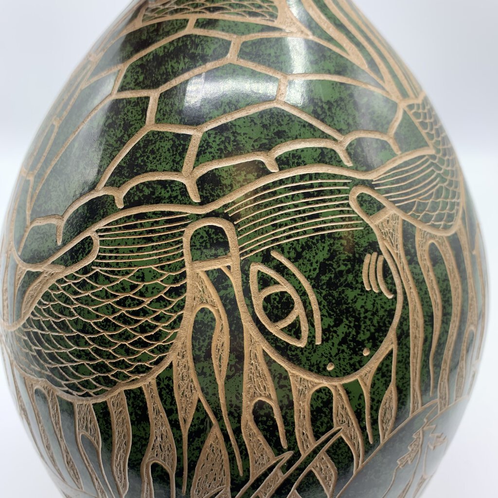 Gutierrez Nicaraguan Etched Art Pottery Vase /hg