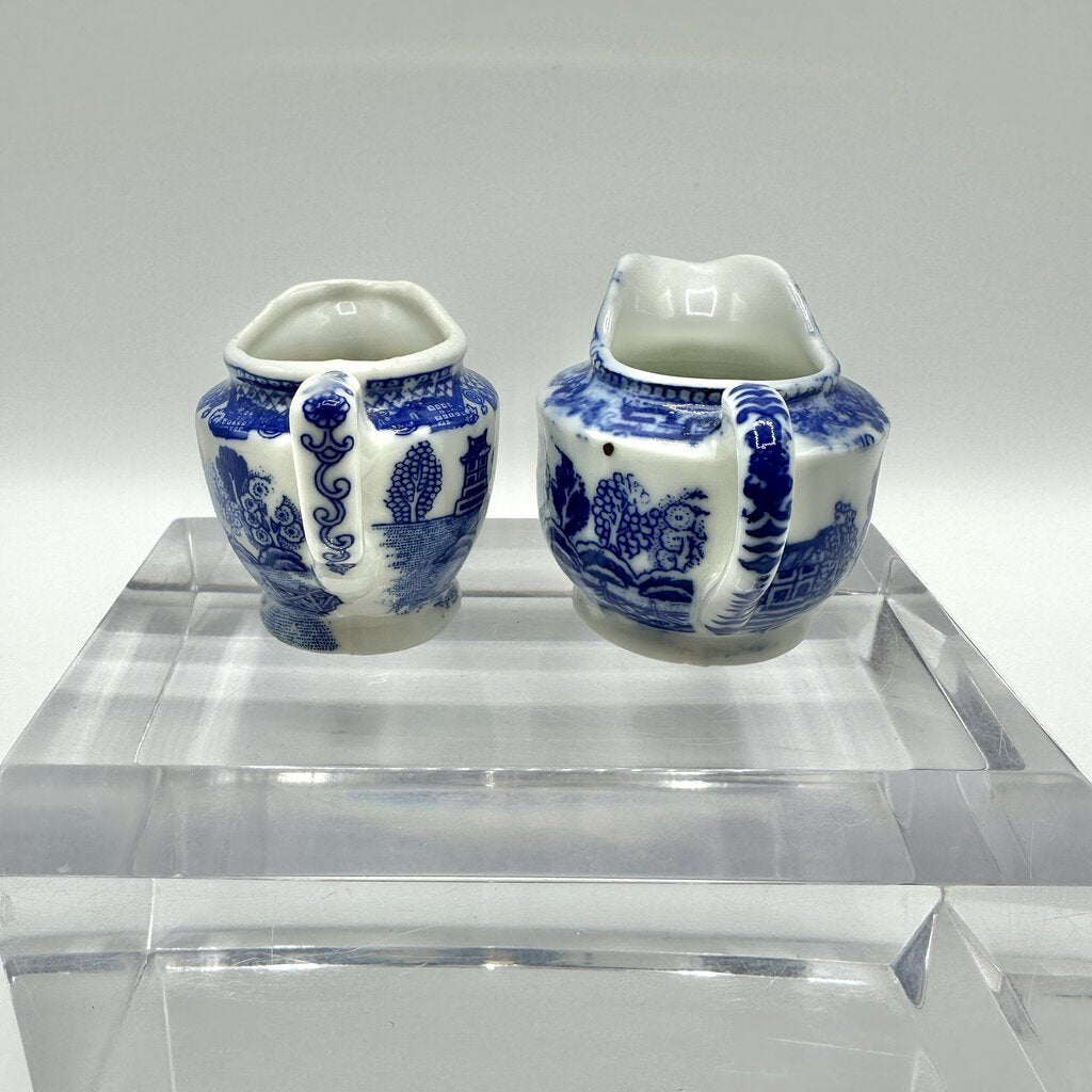 Vintage Blue Willow Transferware Childs Lidded Sugar Bowl 2 Creamers & 6 1/2in Dish Made in Japan /cb