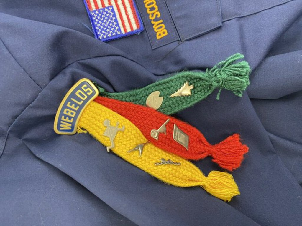 Vintage Boy Scouts of America Blue Long Sleeve Uniform Youth Shirt + Cub Scout Shirt /roh