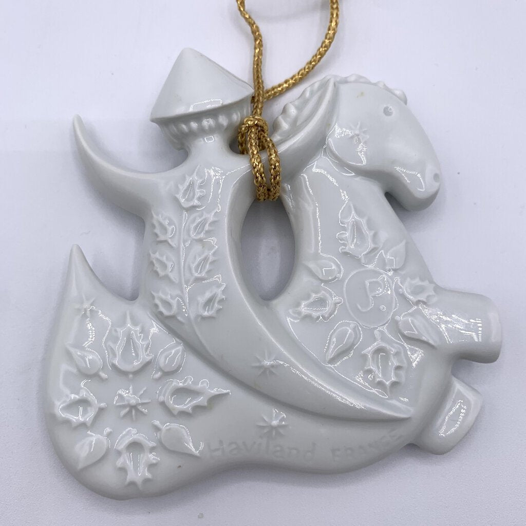 1972 HAVILAND Limoges France “Prancing Horse” Porcelain Christmas Ornament /hgo