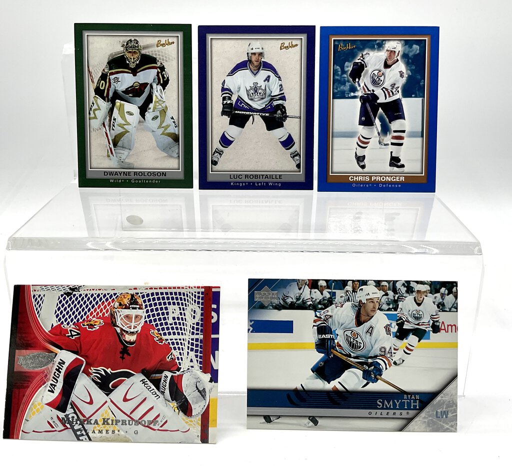 Lot of 91 2005/2006/2009 Victory, BeeHive, and Upper Deck Hockey Trading Cards /ah