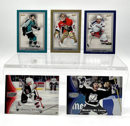 Lot of 91 2005/2006/2009 Victory, BeeHive, and Upper Deck Hockey Trading Cards /ah