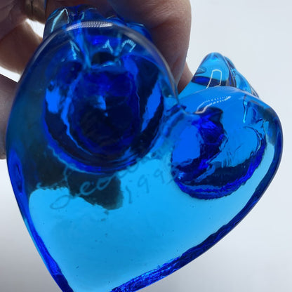 Vintage LEO WARD Blue Birds of Happiness, Birds on Heart Art Glass Paperweight /hgo