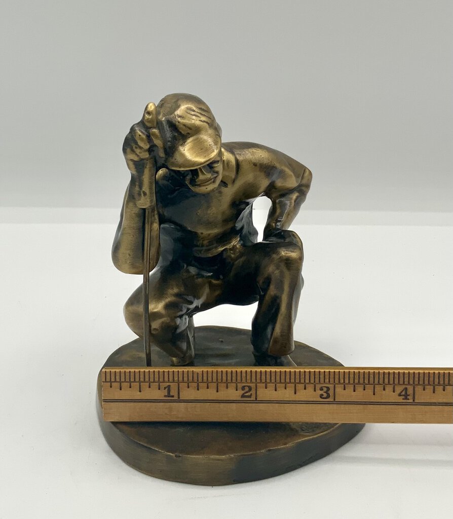 Ah/ Heavy Vintage Brass Sizing Up The Putt Golfer Statue 5”