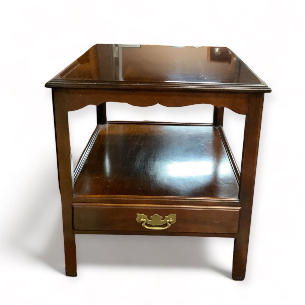 Station America Antique End Table